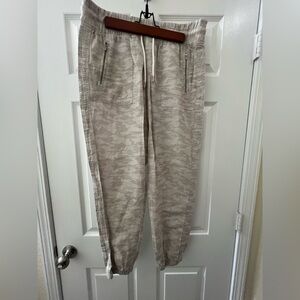 Athleta Women’s Cabo Tide Linen Jogger